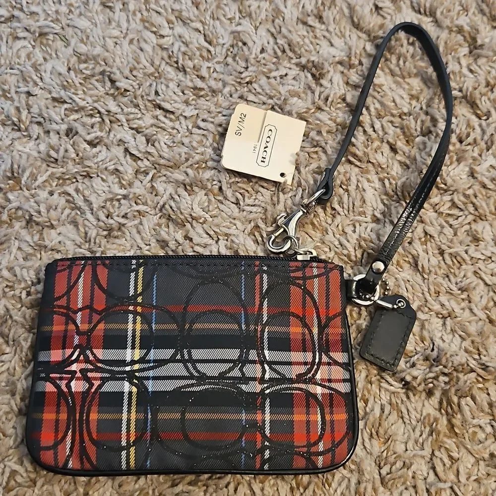 NWT Coach Wristlet Tartan Signature Print | Style F44508